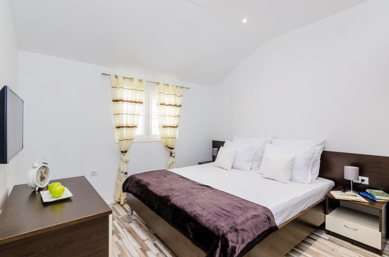 Villa Tranquility Nest Beniva Мокошиця Екстер'єр фото